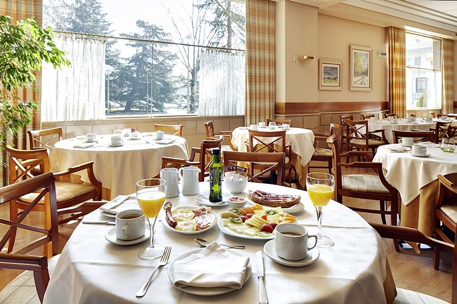 Hotel Blanca De Navarra Pamplona Kültér fotó