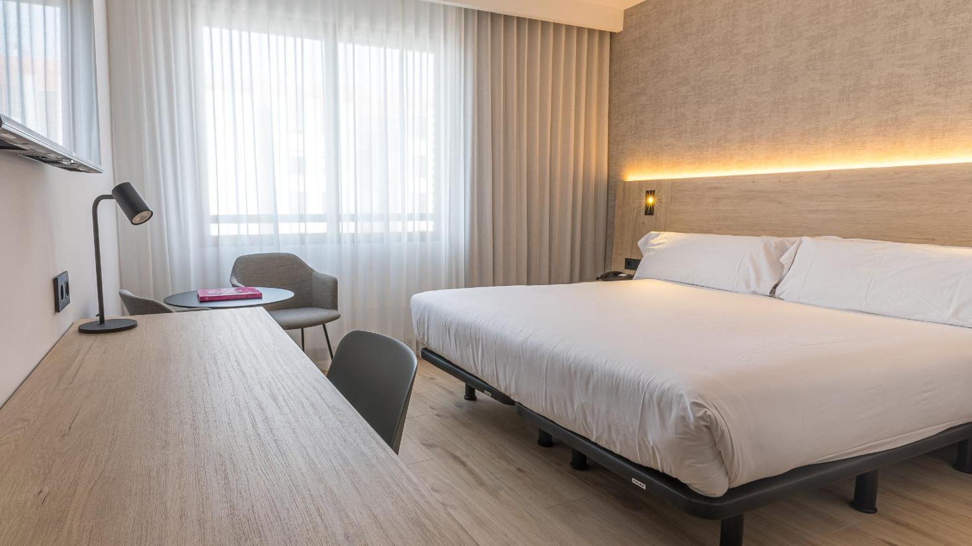Hotel Blanca De Navarra Pamplona Kültér fotó