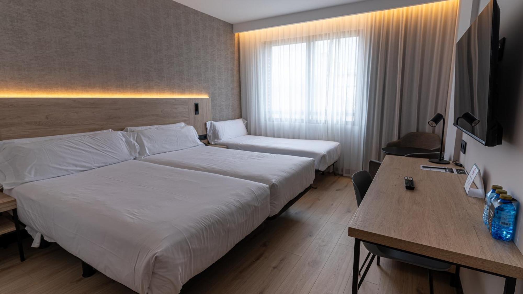 Hotel Blanca De Navarra Pamplona Kültér fotó