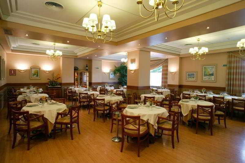 Hotel Blanca De Navarra Pamplona Étterem fotó
