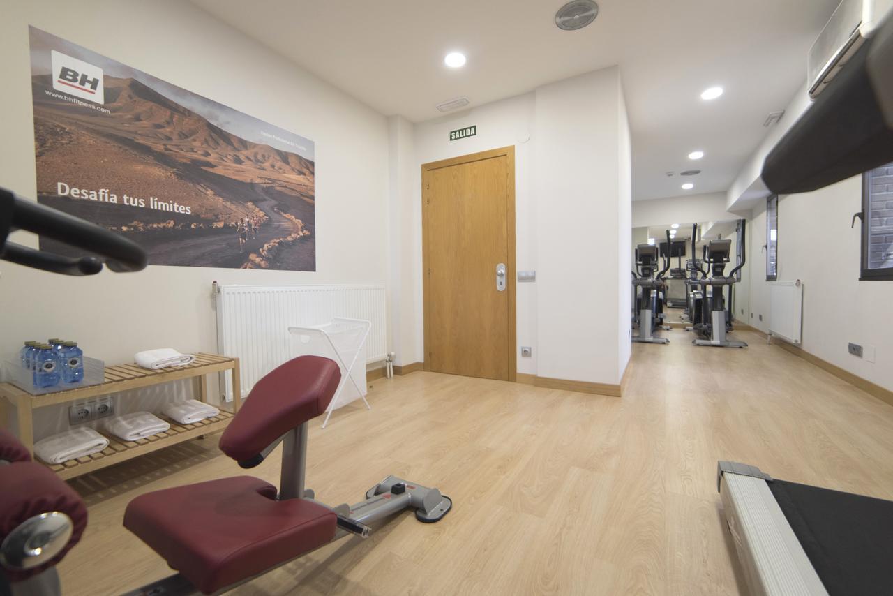 Hotel Blanca De Navarra Pamplona Kültér fotó
